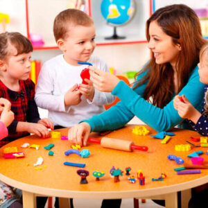 Curso Auxiliar de Creche